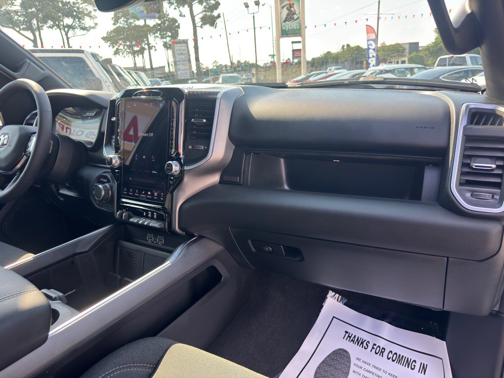 2025 RAM 1500 Image 20
