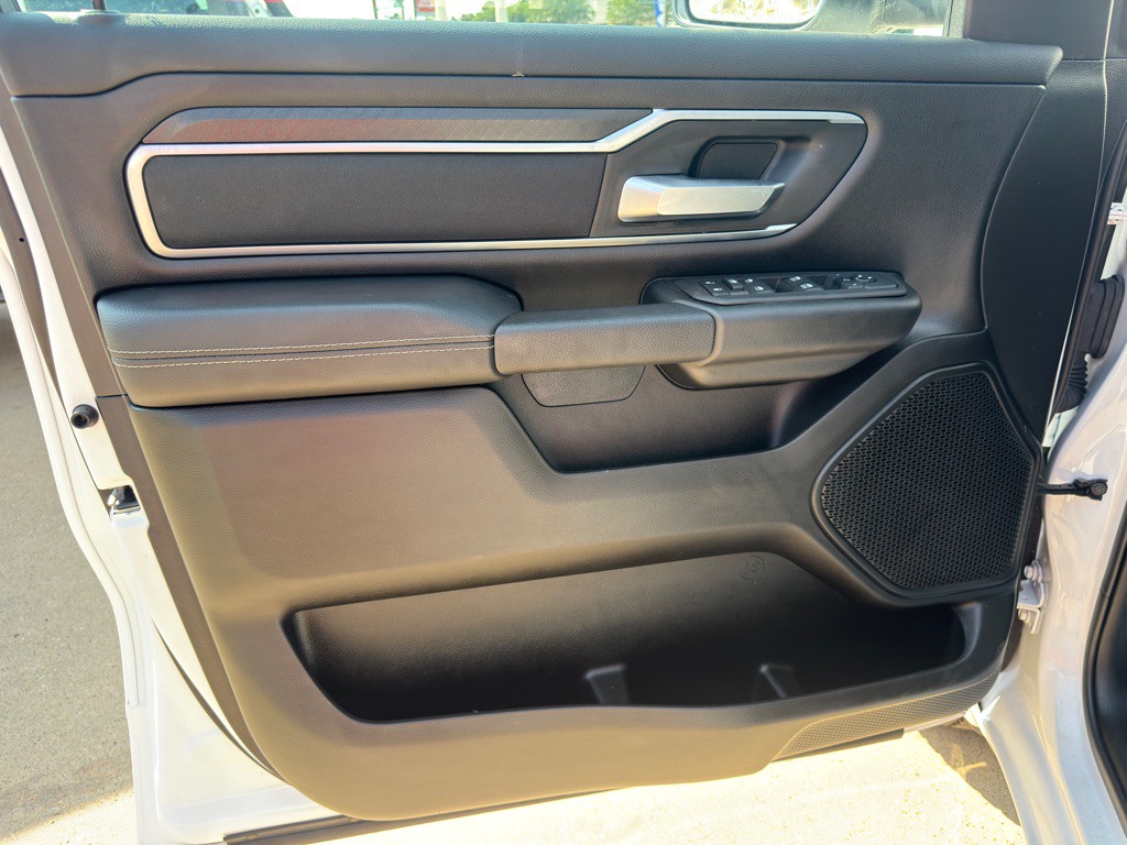 2025 RAM 1500 Image 24
