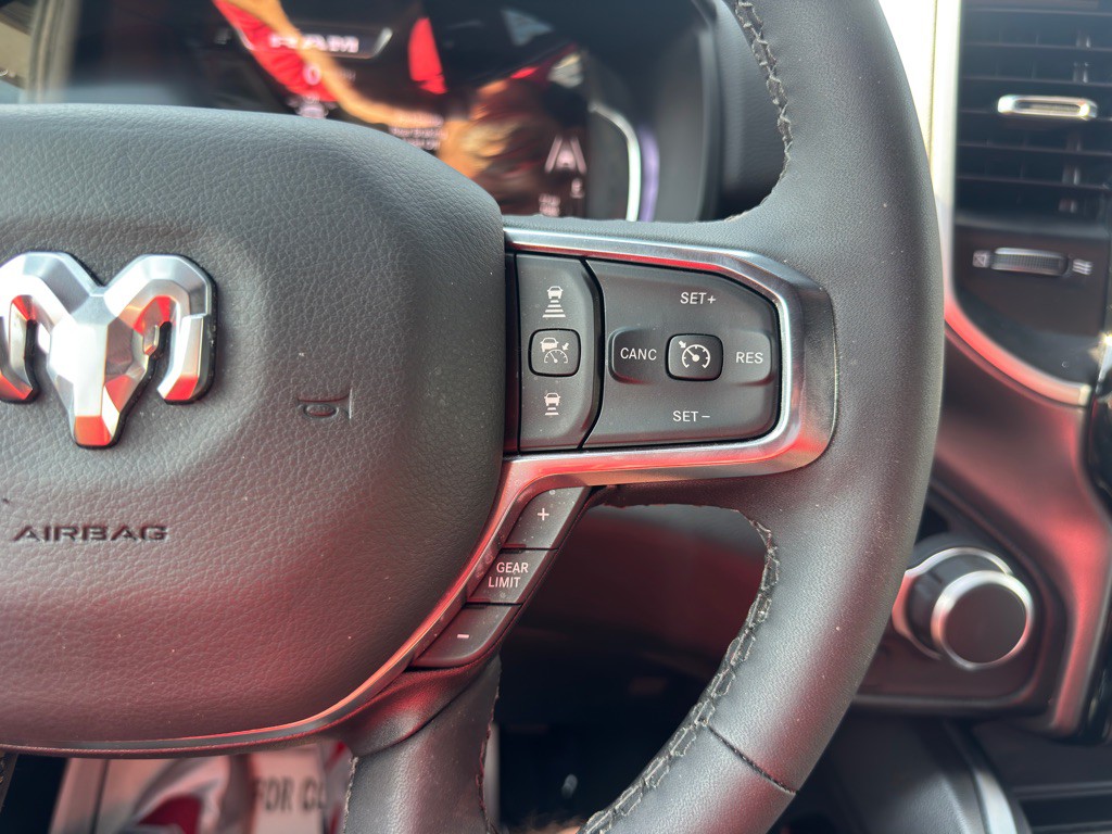2025 RAM 1500 Image 32