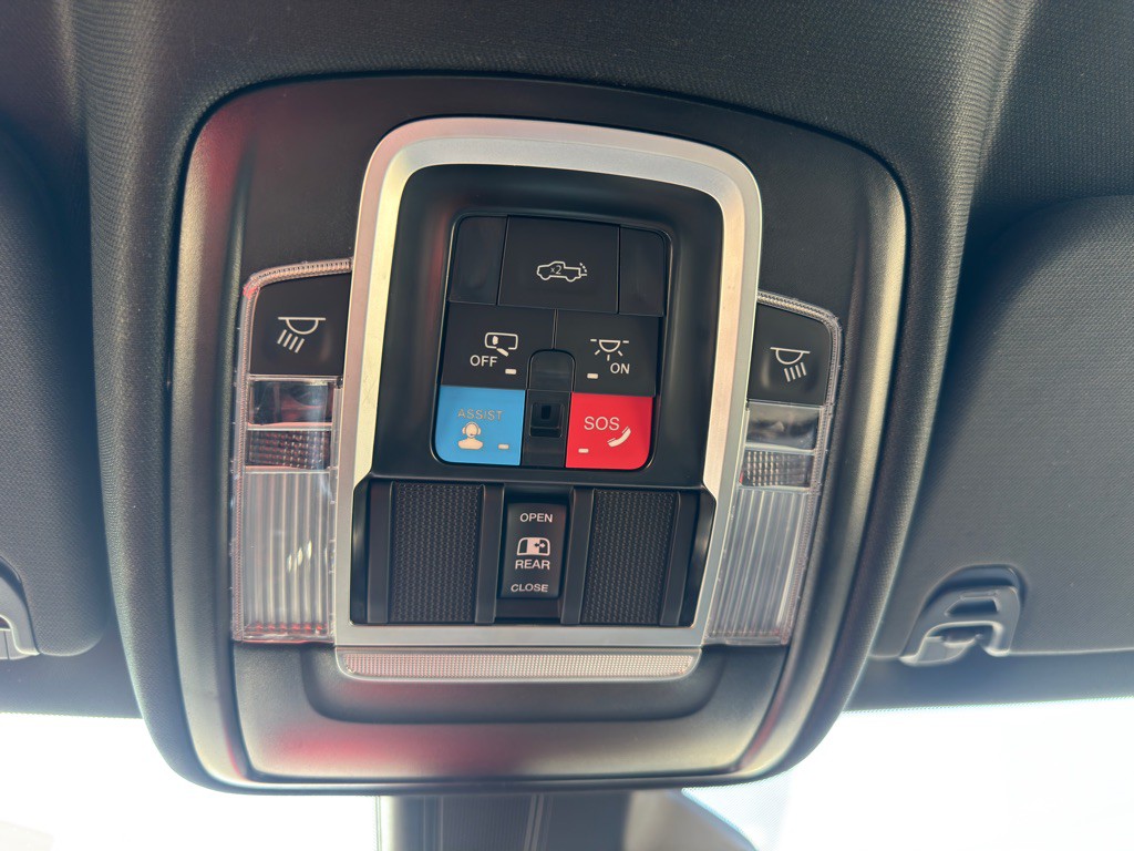2025 RAM 1500 Image 34