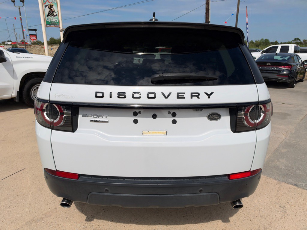 2016 Land Rover Discovery Sport Image 9