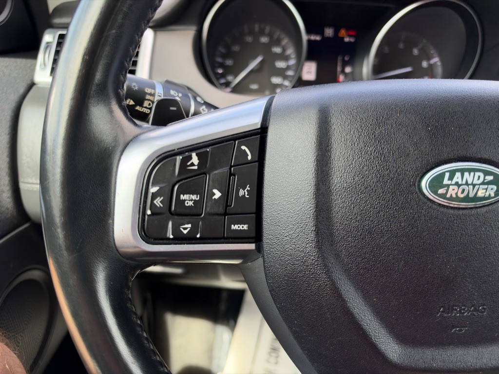 2016 Land Rover Discovery Sport Image 31