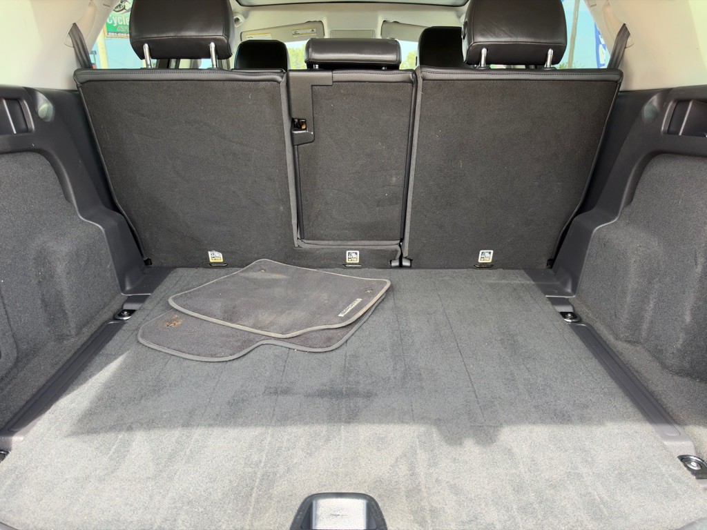 2016 Land Rover Discovery Sport Image 32
