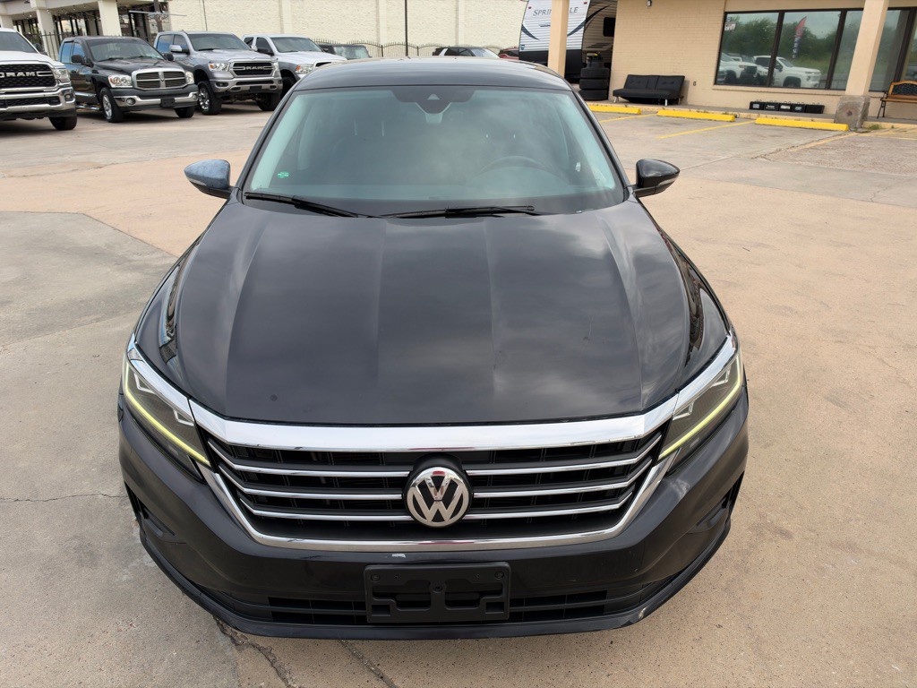 2020 Volkswagen Passat Image 4