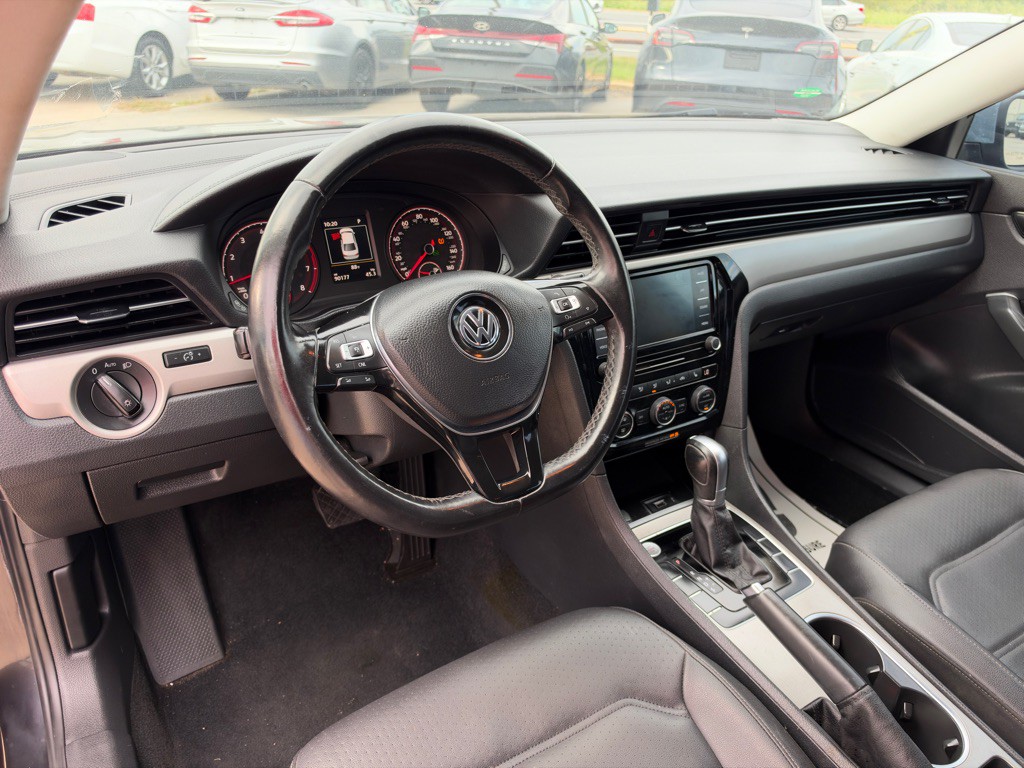 2020 Volkswagen Passat Image 22