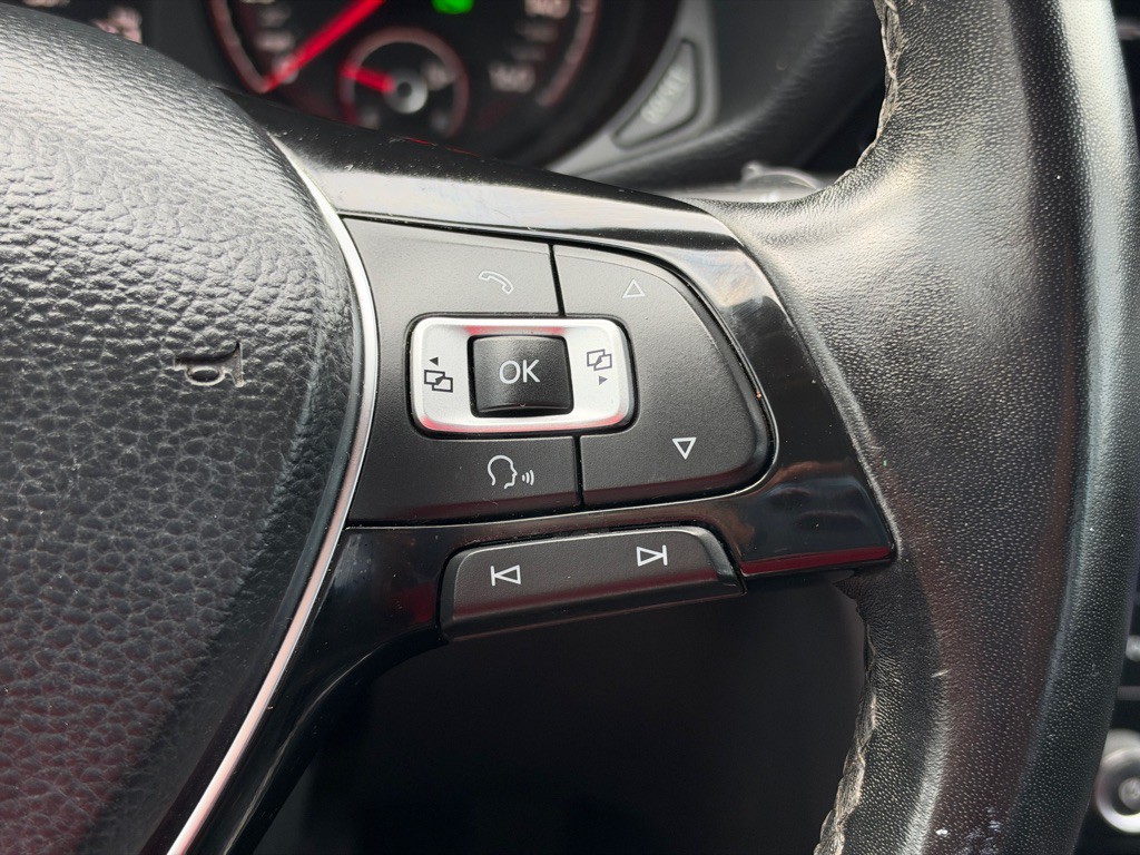 2020 Volkswagen Passat Image 29