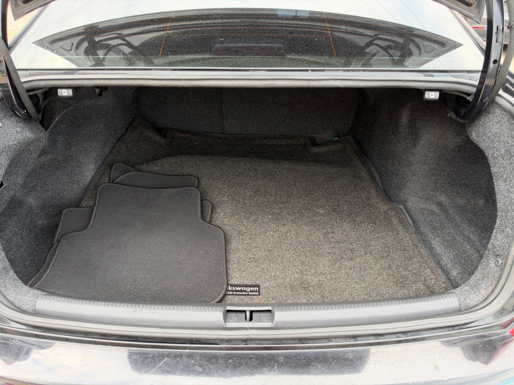 2020 Volkswagen Passat Image 31