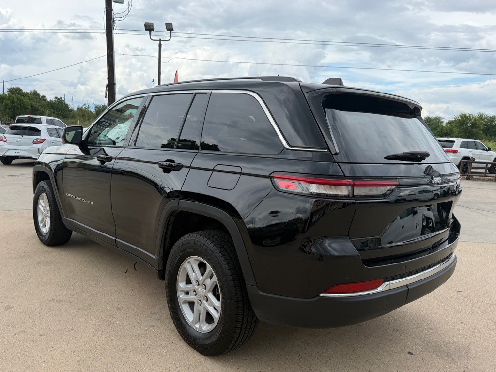 2023 Jeep Grand Cherokee Image 8