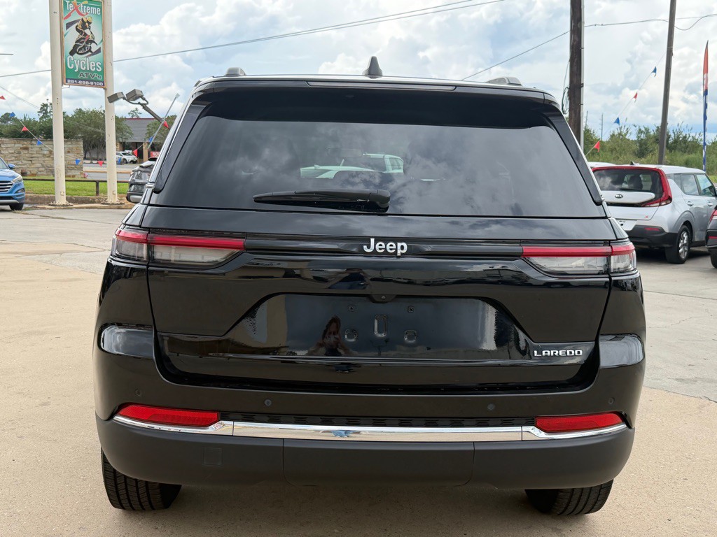 2023 Jeep Grand Cherokee Image 9