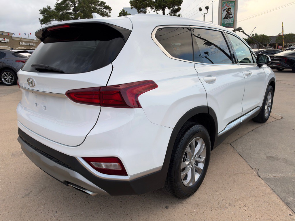 2019 Hyundai Santa Fe Image 10