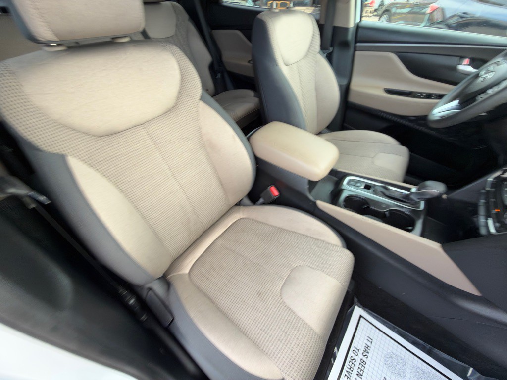 2019 Hyundai Santa Fe Image 18