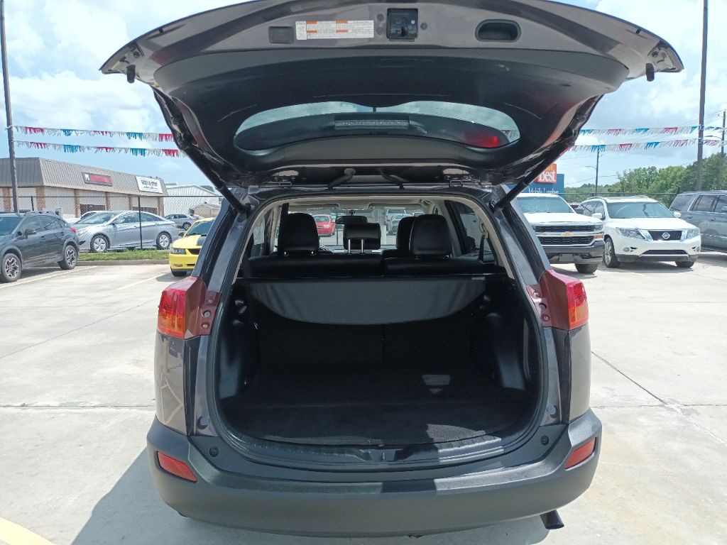2015 Toyota Rav4 Image 7
