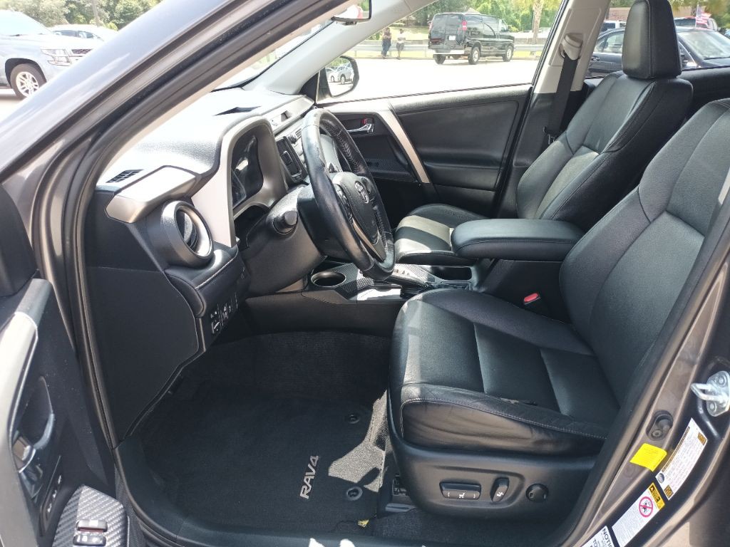 2015 Toyota Rav4 Image 8
