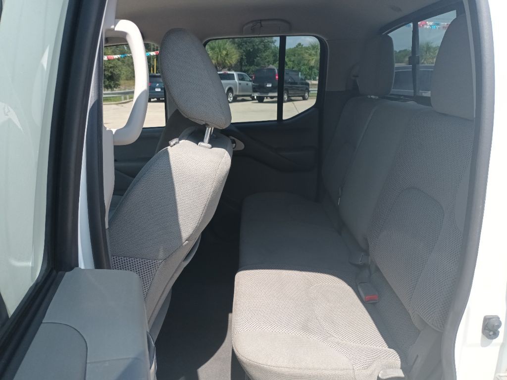 2019 Nissan Frontier Image 10