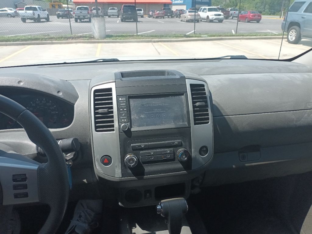 2019 Nissan Frontier Image 12