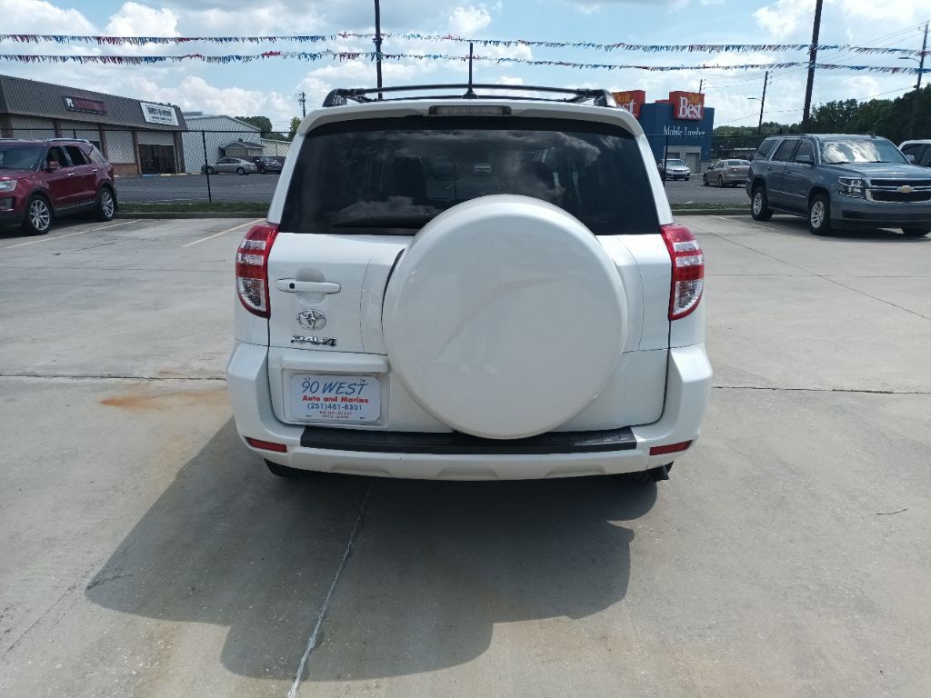 2011 Toyota Rav4 Image 3