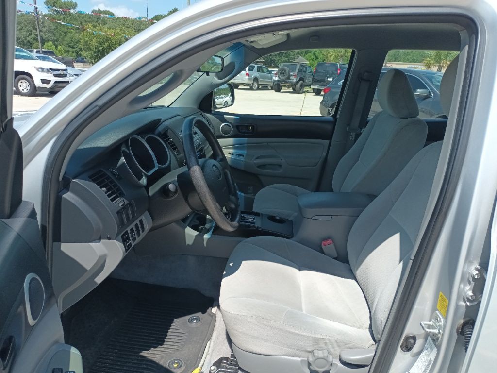 2011 Toyota Tacoma Image 8