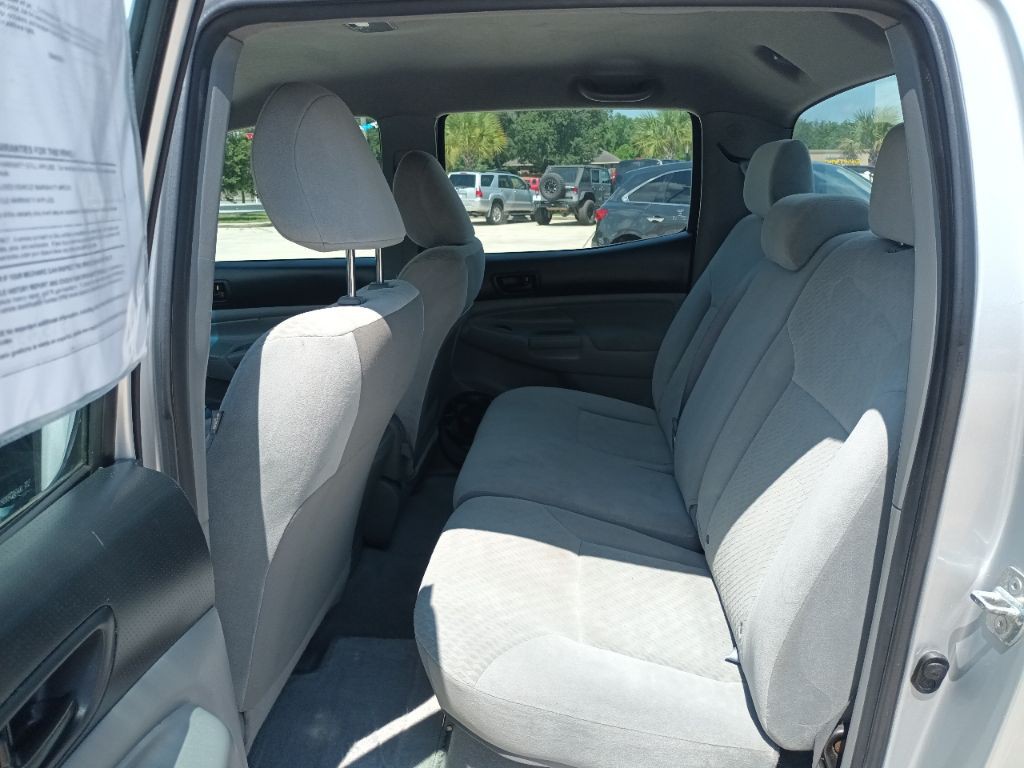2011 Toyota Tacoma Image 9