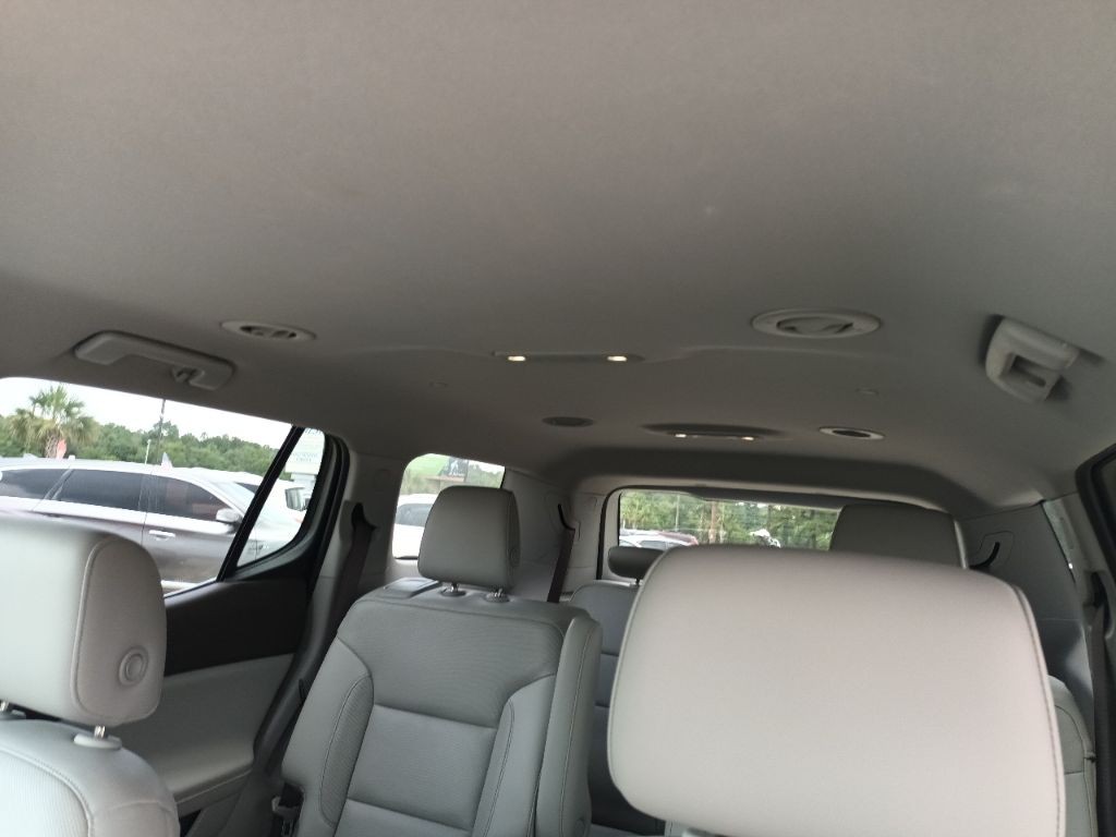 2018 GMC Acadia Image 11