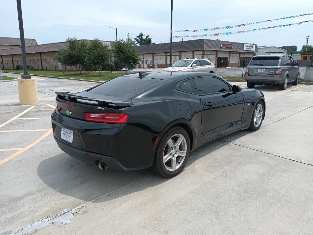 2016 Chevrolet Camaro Image 4