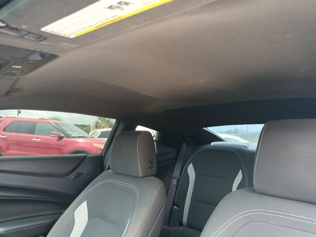 2016 Chevrolet Camaro Image 9