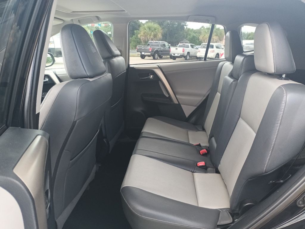 2013 Toyota Rav4 Image 8