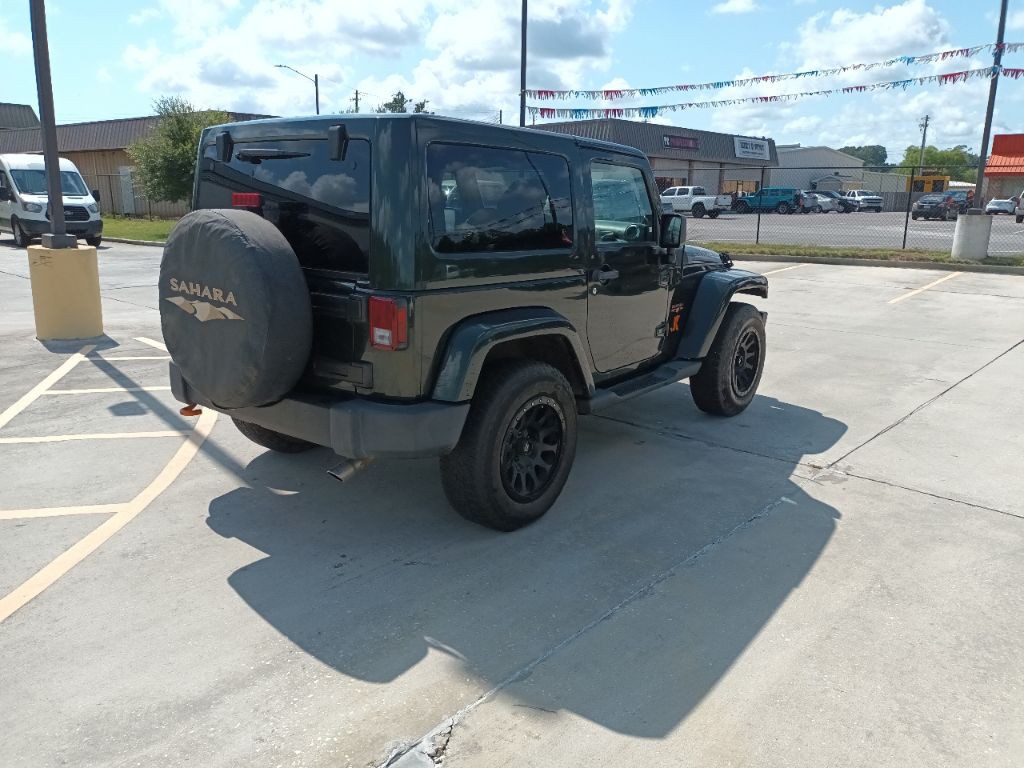 2011 Jeep Wrangler Image 2