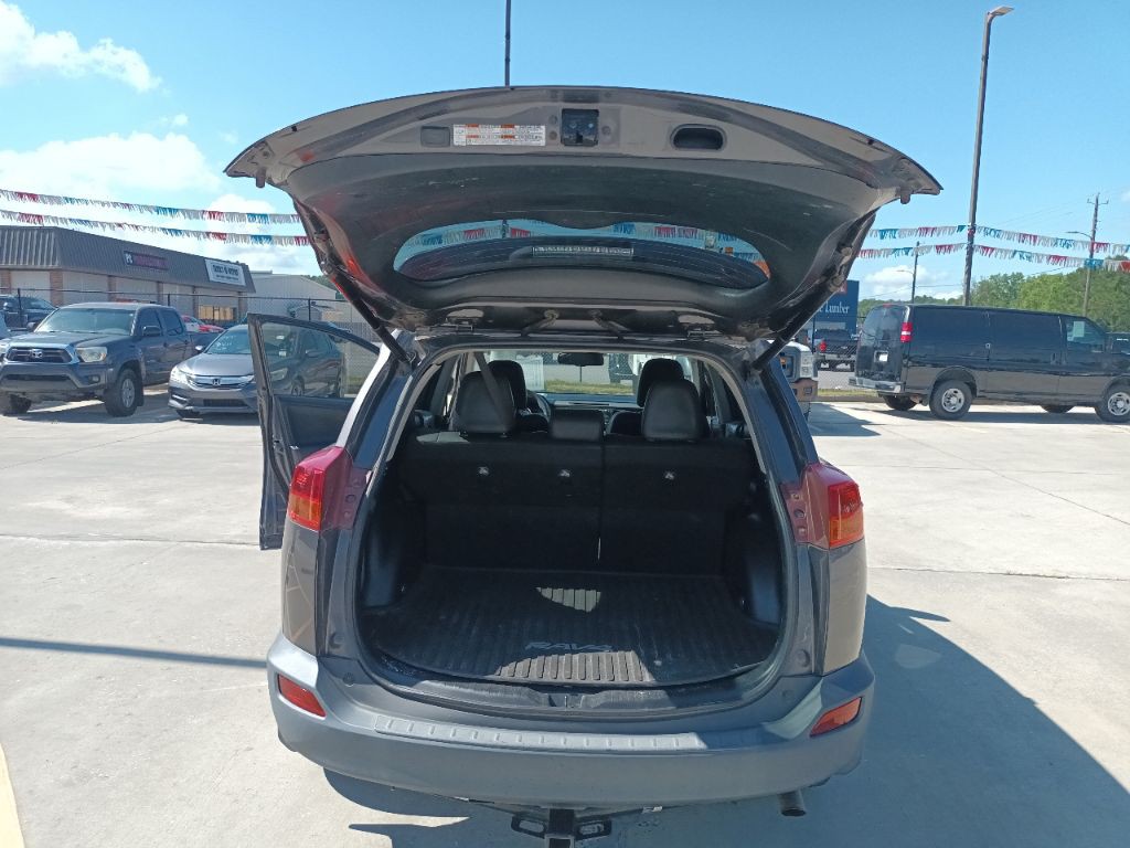 2015 Toyota Rav4 Image 7
