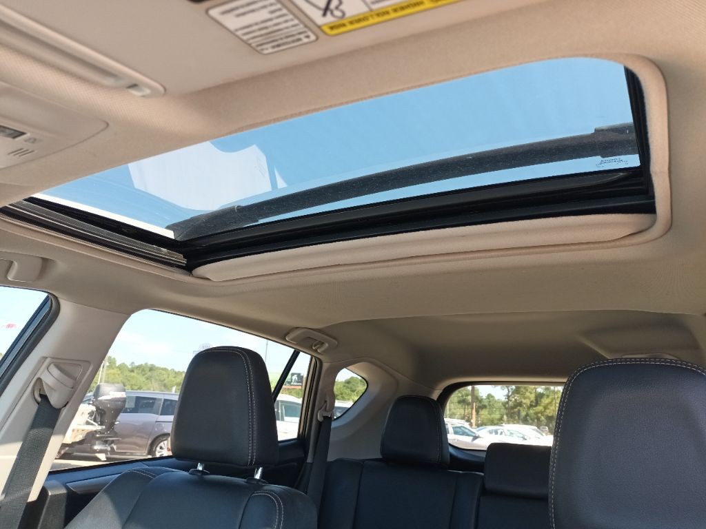 2015 Toyota Rav4 Image 10