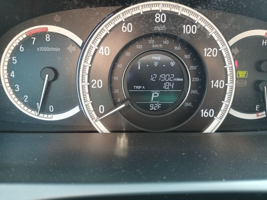 2016 Honda Accord Image 11