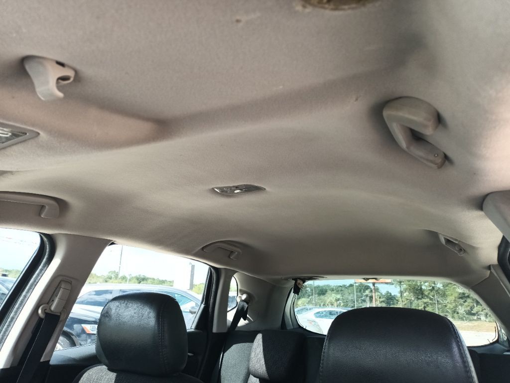 2015 Honda Fit Image 9