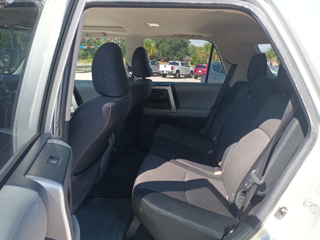 2012 Toyota 4Runner Image 9