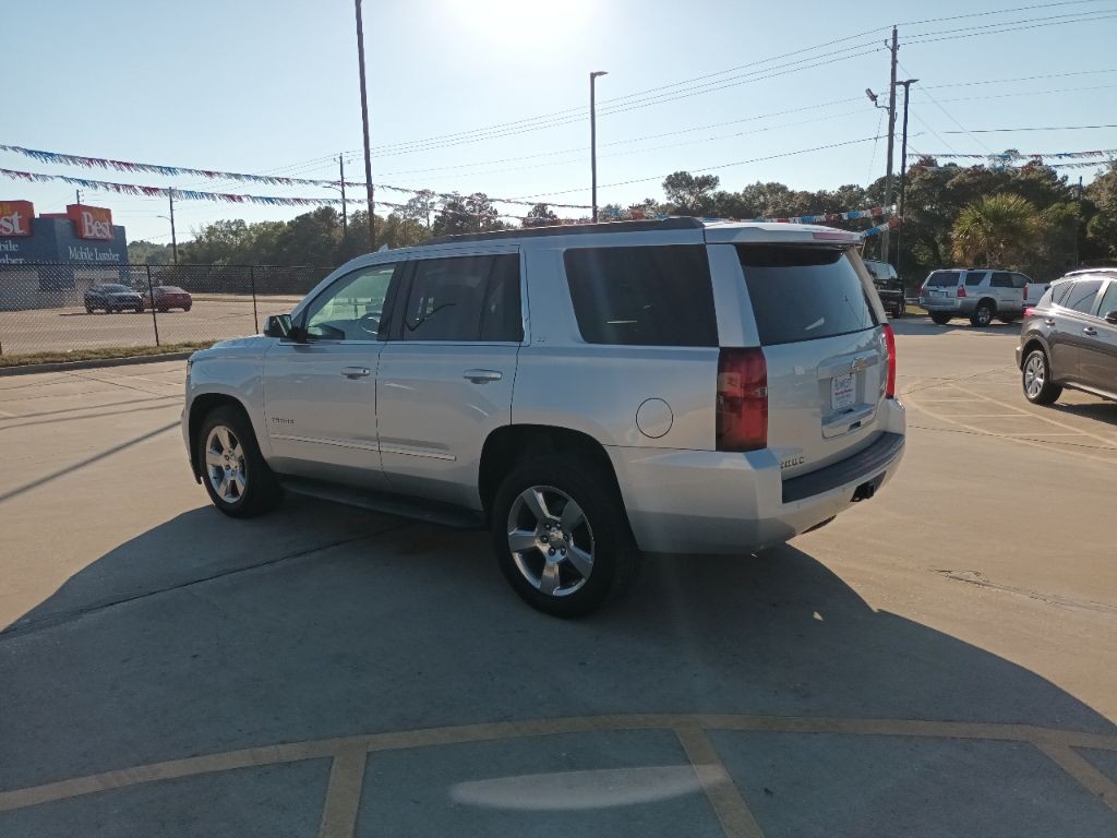 2017 Chevrolet Tahoe Image 2