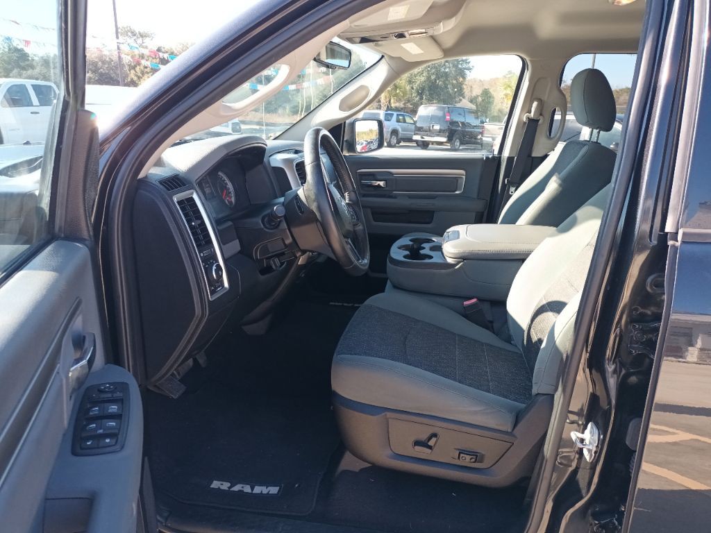 2016 RAM 1500 Image 7