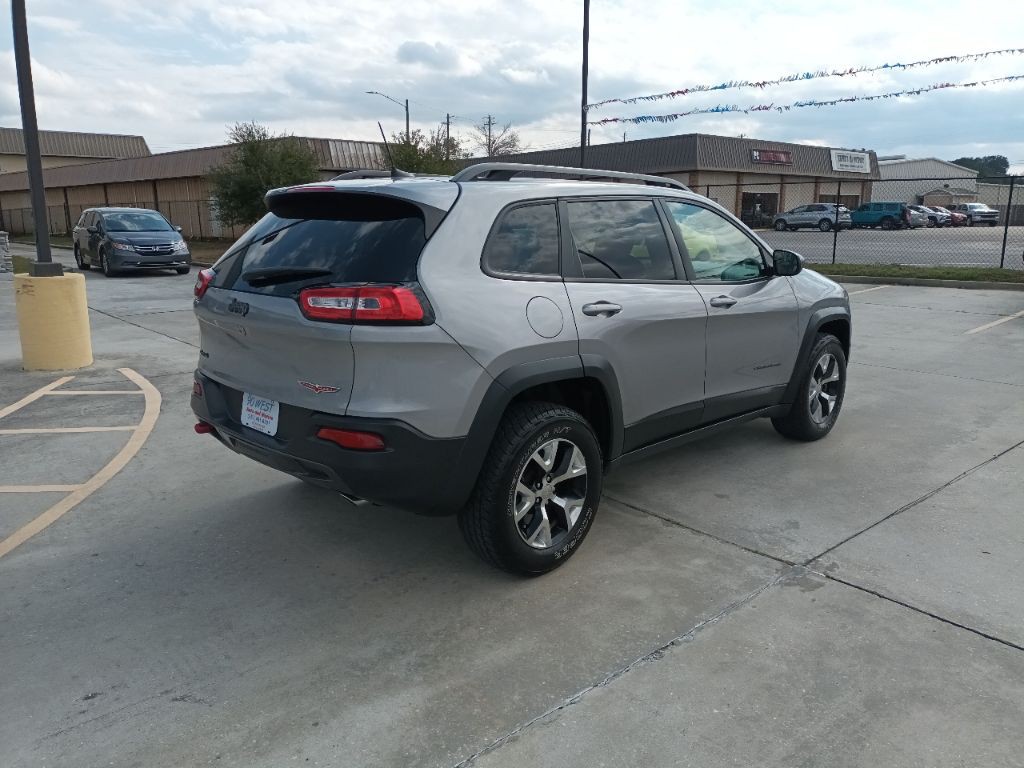 2015 Jeep Cherokee Image 2
