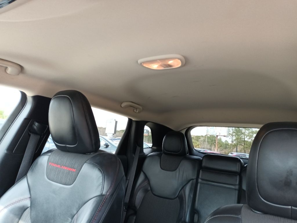 2015 Jeep Cherokee Image 10