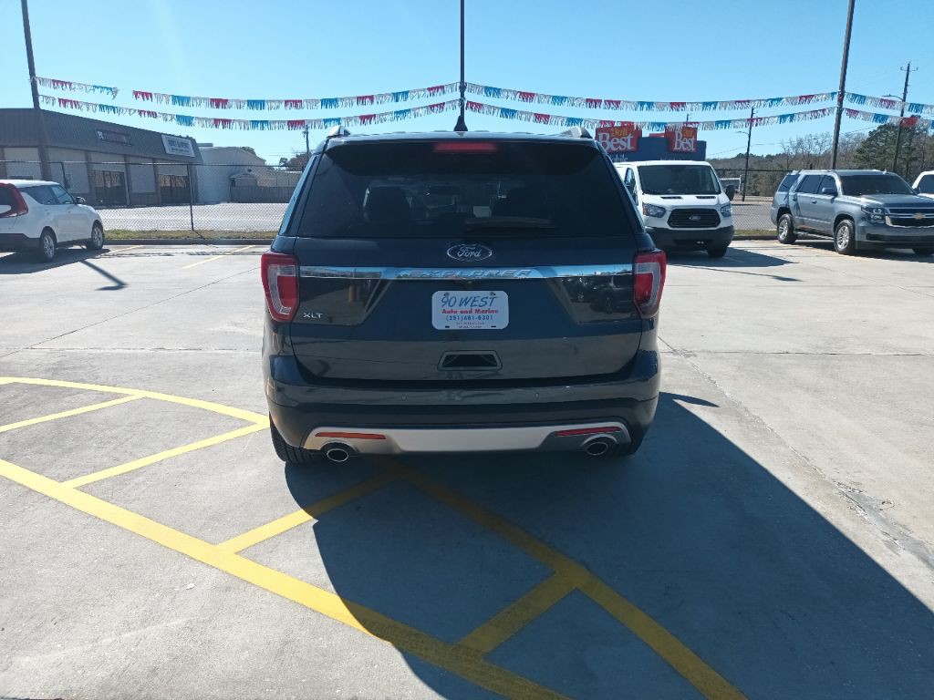 2017 Ford Explorer Image 6