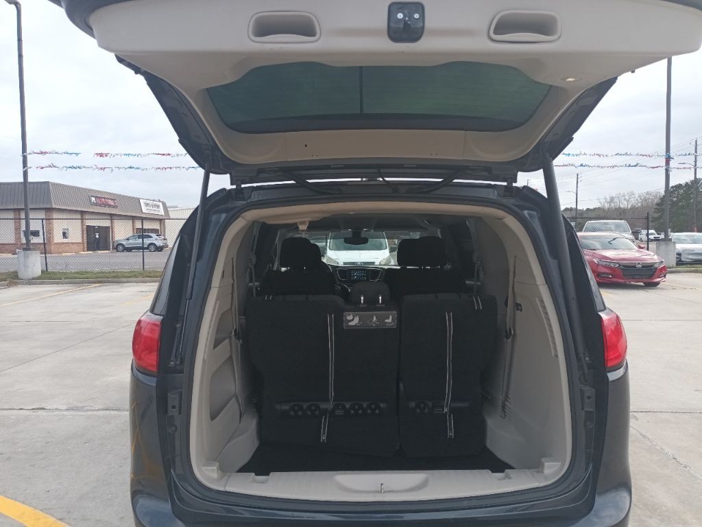 2020 Chrysler Pacifica Image 7