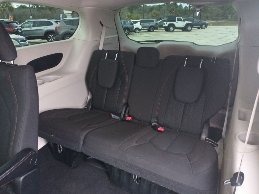 2020 Chrysler Pacifica Image 10