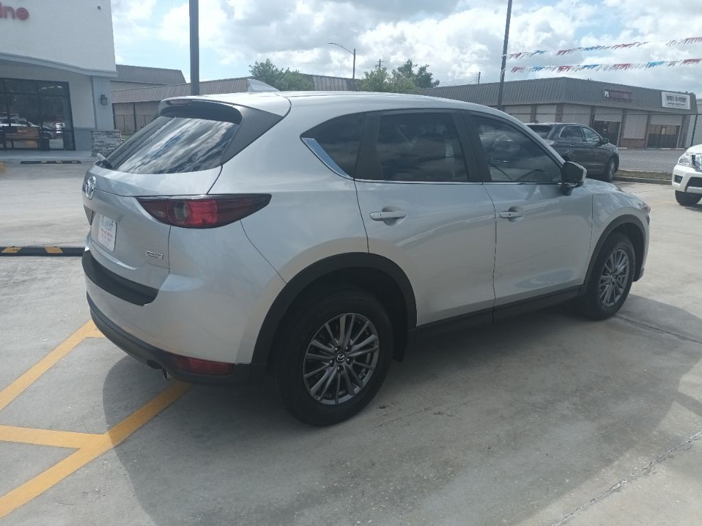 2017 Mazda CX-5 Image 2