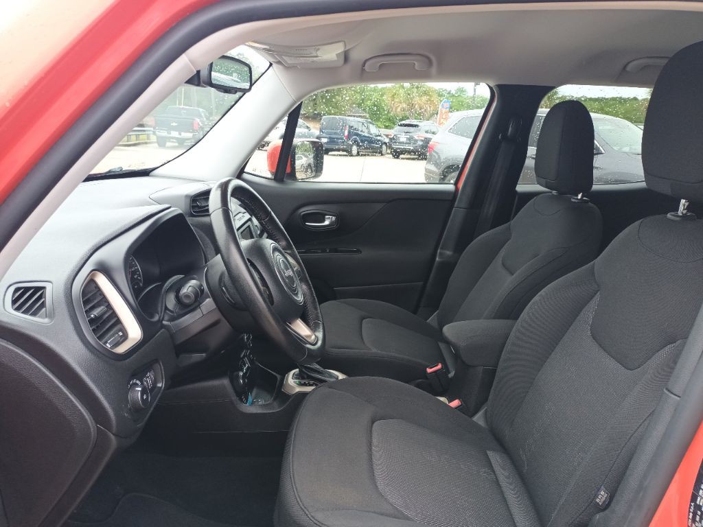 2017 Jeep Renegade Image 8