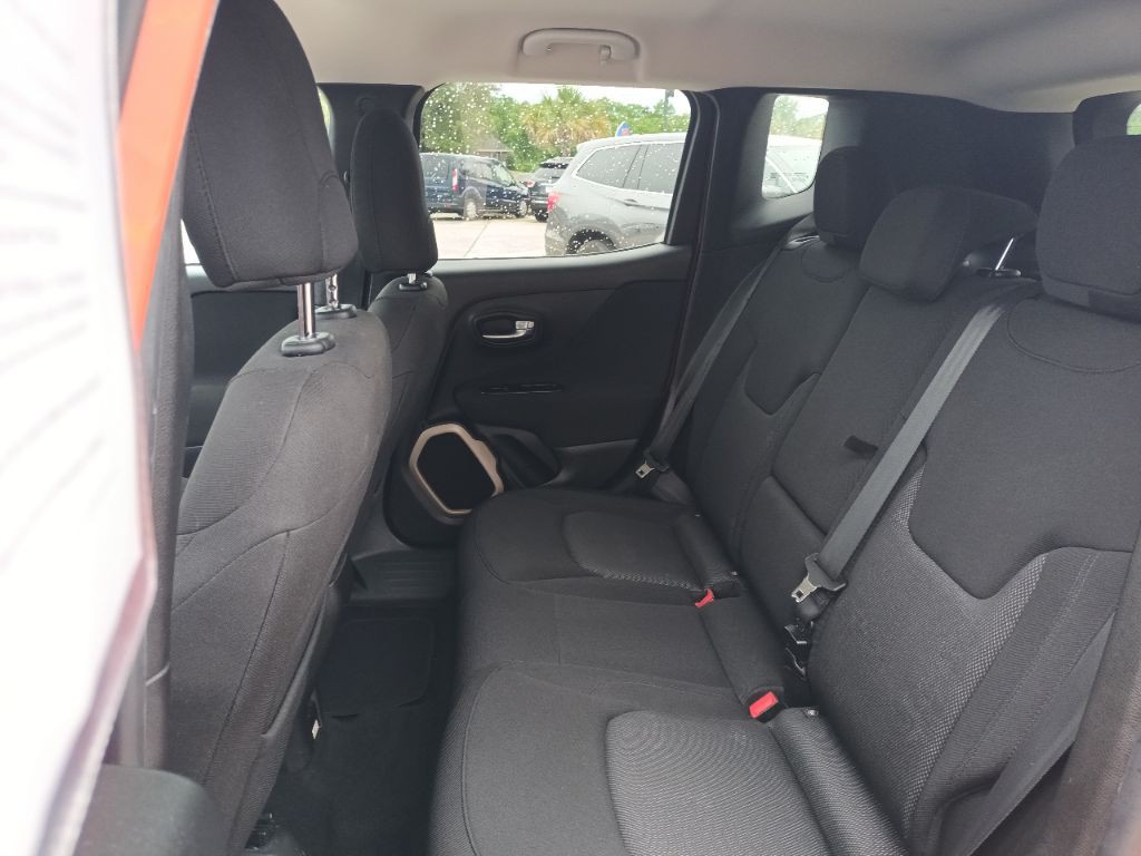2017 Jeep Renegade Image 9