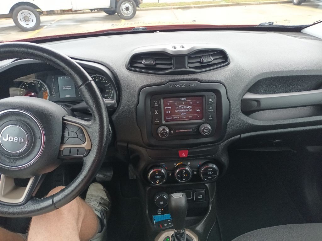 2017 Jeep Renegade Image 12