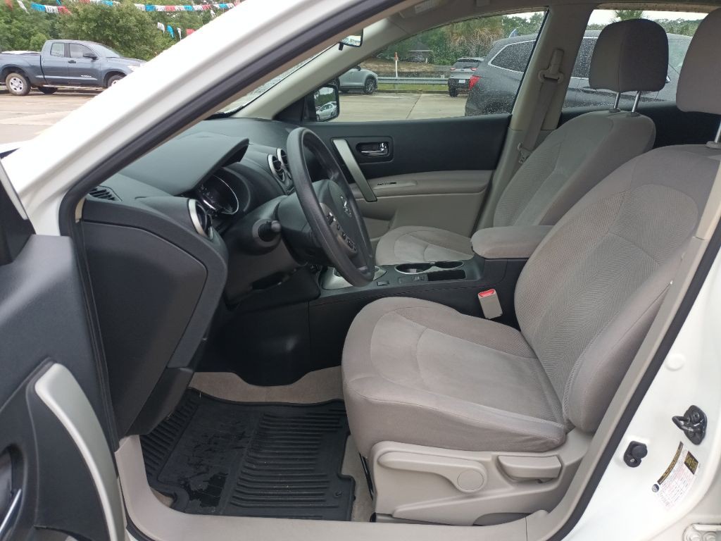 2015 Nissan Rogue Image 8