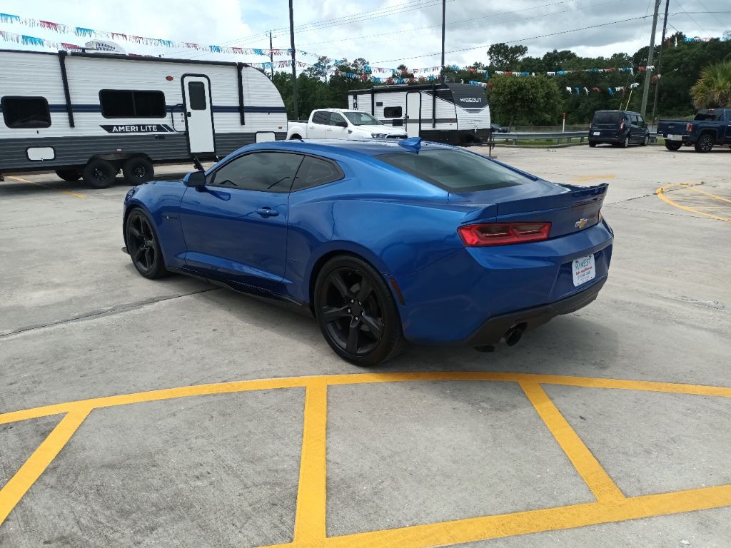 2017 Chevrolet Camaro Image 3