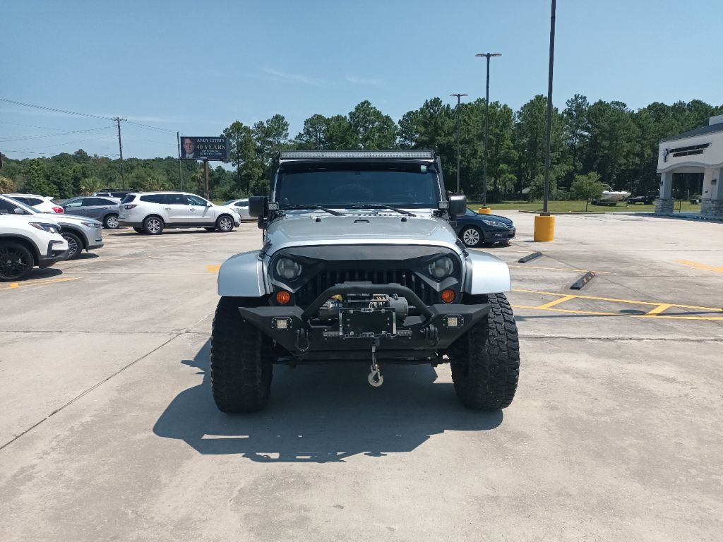 2012 Jeep Wrangler Unlimited Image 2