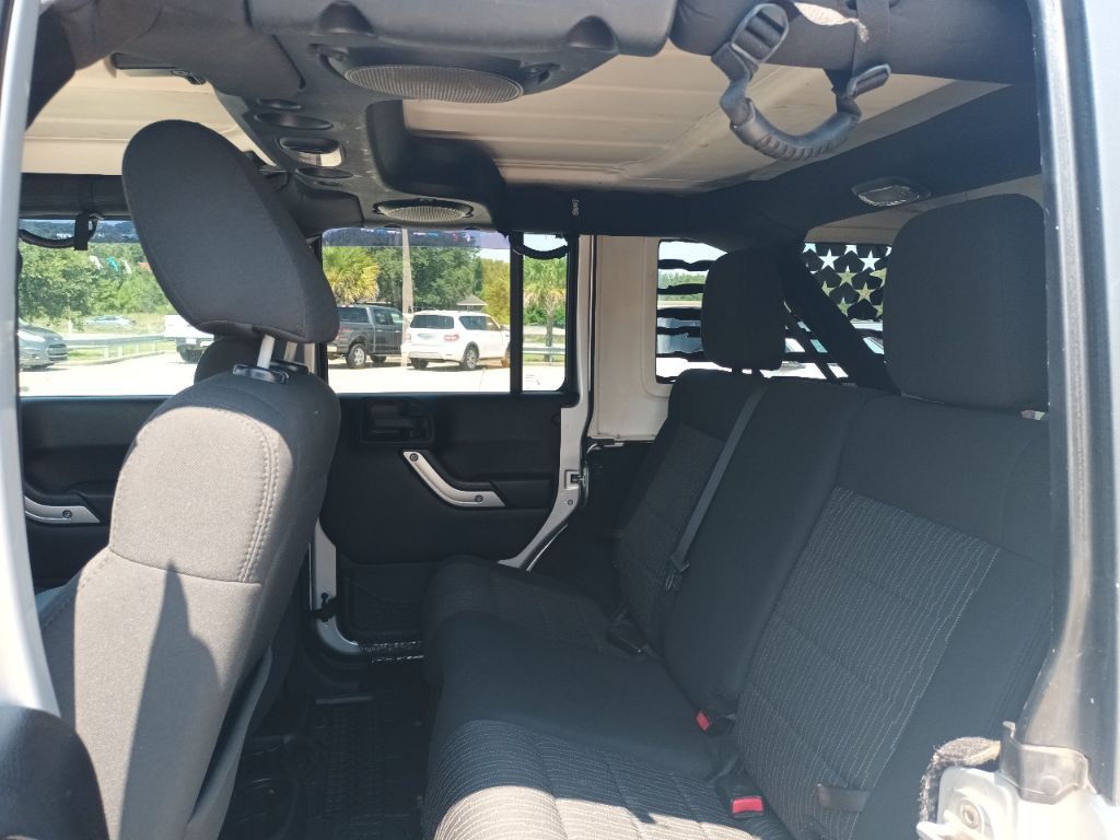 2012 Jeep Wrangler Unlimited Image 10