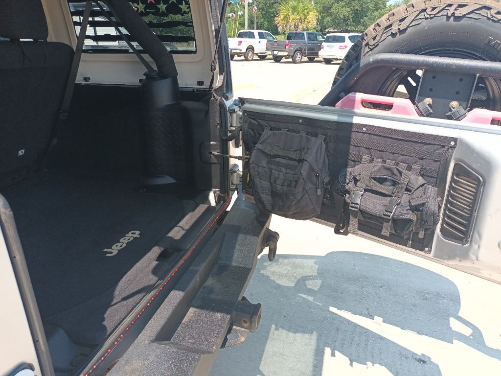 2012 Jeep Wrangler Unlimited Image 12