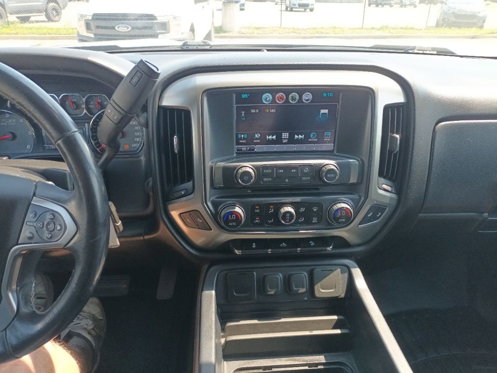 2018 Chevrolet Silverado 1500 Image 11
