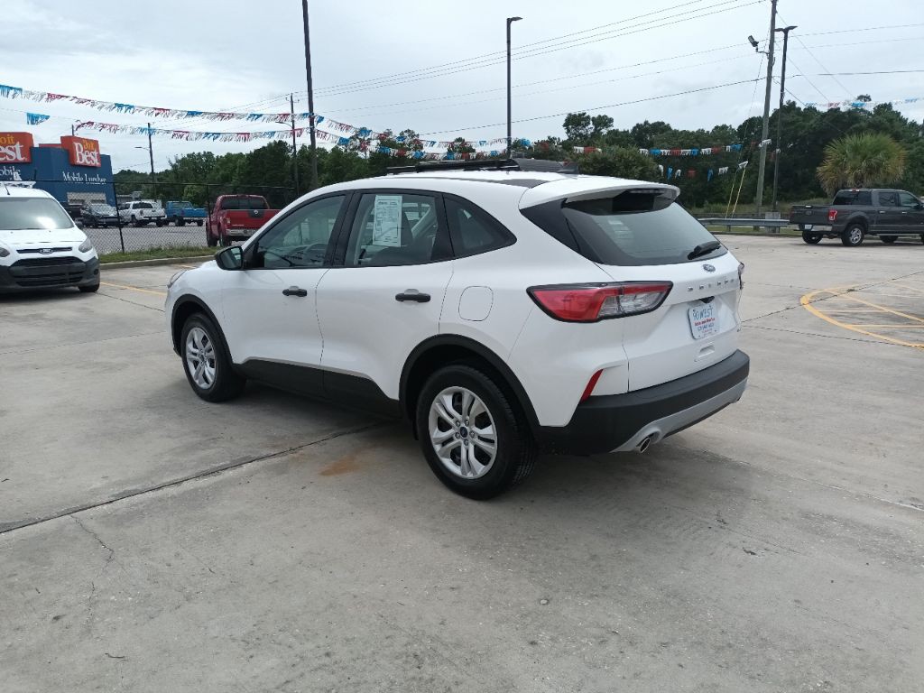2022 Ford Escape Image 1